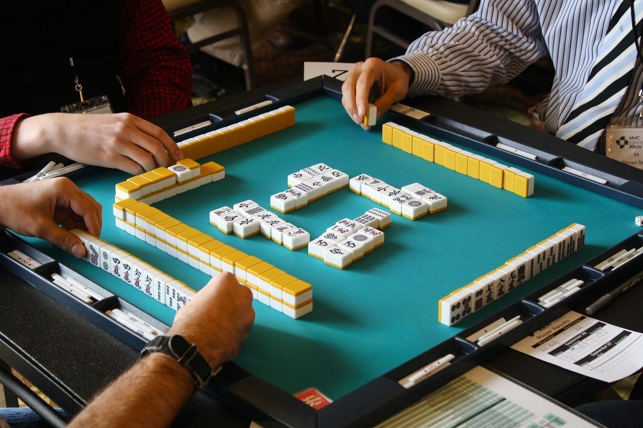 Discover the Fascinating World of Japanese Gambling - SolidSmack