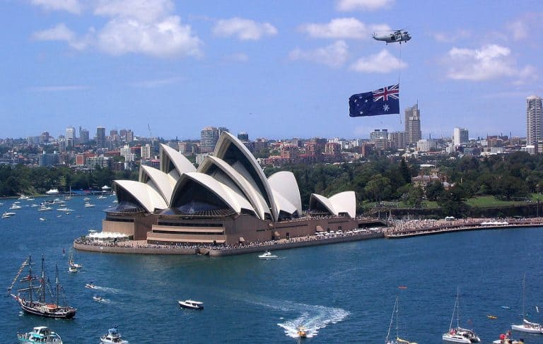 Chinese tourists, the biggest market opportunity for Australian retail stores