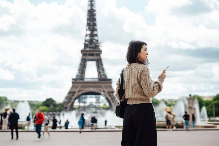 Key Differences Between Western And Chinese Tourists: A Comprehensive Guide