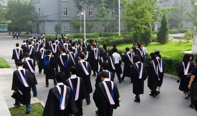 China’s education market: 700,000 Chinese Study oversea in 2023