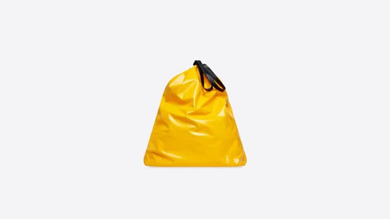 Can luxury brands sell trash bags to Chinese people?