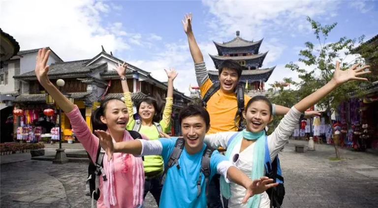 Chinese tourists are the biggest spenders in the world!